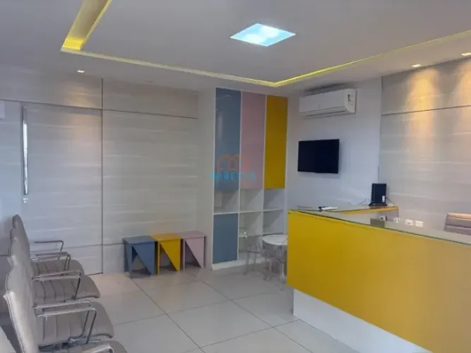 CÓD: 6131. Sala Comercial Mobiliada para Locação no West Clinical no bairro Doze Anos