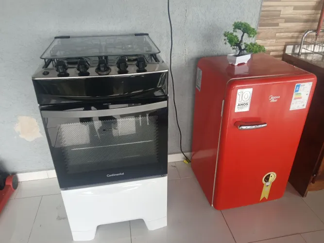 Vendo elétricos doméstico e pia.