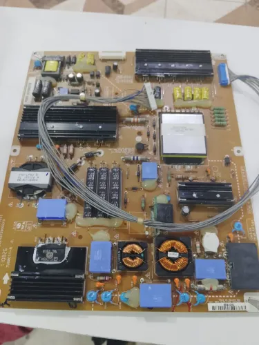 Placa fonte tv LG 42LV3700.