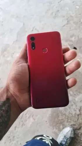 Celular moto E6 plus