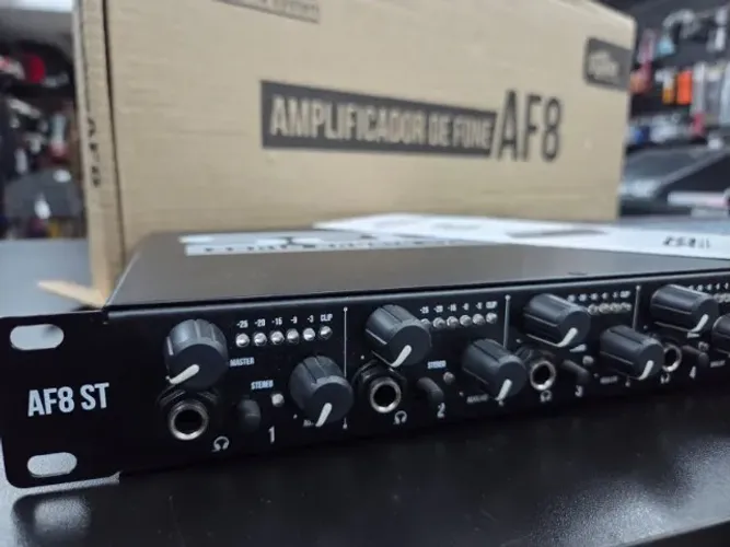 Amplificador Para Fones de Ouvido AF8 Profissional Santo Angelo