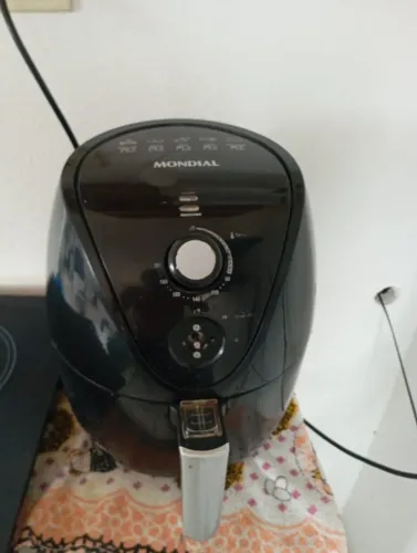 Air fryer Mondial. Não tem nenhum defeito.