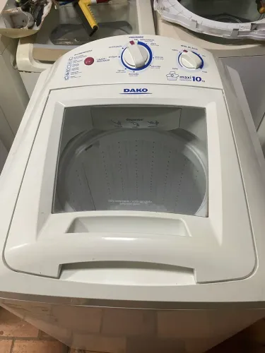 Máquina Fais tudo pouco usada