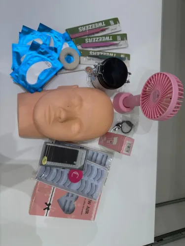 Kit para treino de extensões de cílios