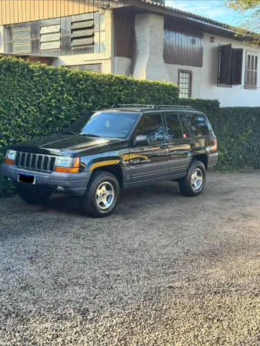 Jeep Grand Cherokee Laredo 4.0 Aut. 1998