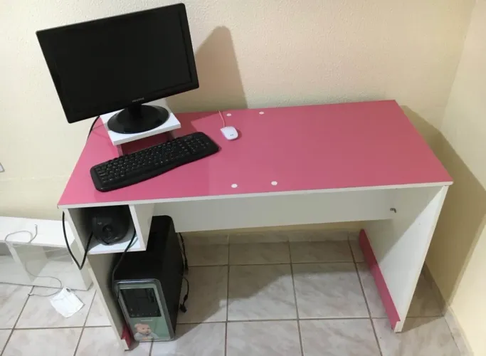 Escrivaninha (mesa)