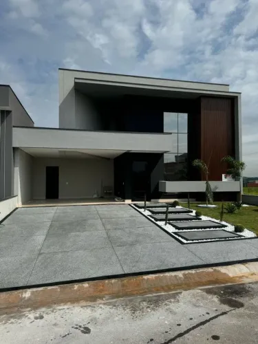 Casa à venda em Indaiatuba, Residencial Monte Verde, com 3 suítes, com 200 m²