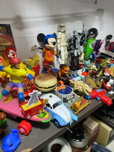 Coleção de brinquedos antigos