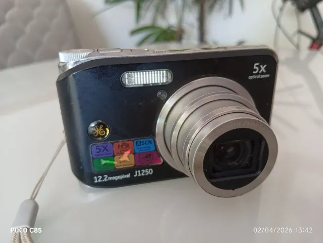 Câmera GE J1250