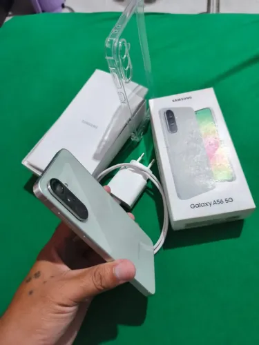 Vendo Galaxy A56 5G 128GB e 8GB de Ram Semi Novo com película capa caixa e tudo