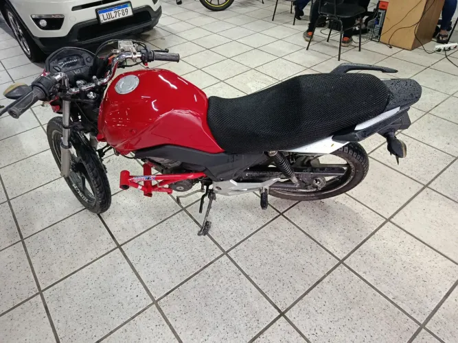 OLÁ OPORTUNIDADE TOP PRA QUEM QUER UMA MOTO DE CUSTO BENEFÍCIO