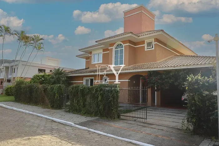 Casa Alto Padrão com 3 Suítes na Lagoa da Conceição na Lagoa da Conceição - Florianópolis