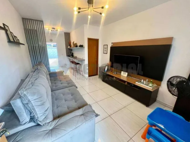 Sobrado à venda em Caraguatatuba, Pontal de Santa Marina, com 2 quartos, 66m²