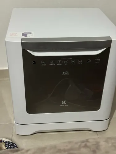 lava-louças electrolux lv08b 8 serviços (220v) nunca usada
