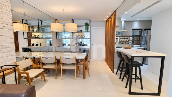 Apartamento de 2 dormitórios no Campeche
