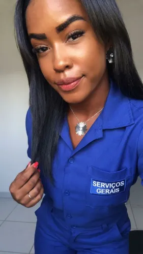 Estou disponível pra trabalhar serviços gerais, Atendimento ao cliente , garçonete