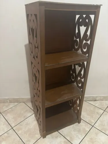 Armário decorativo de MDF