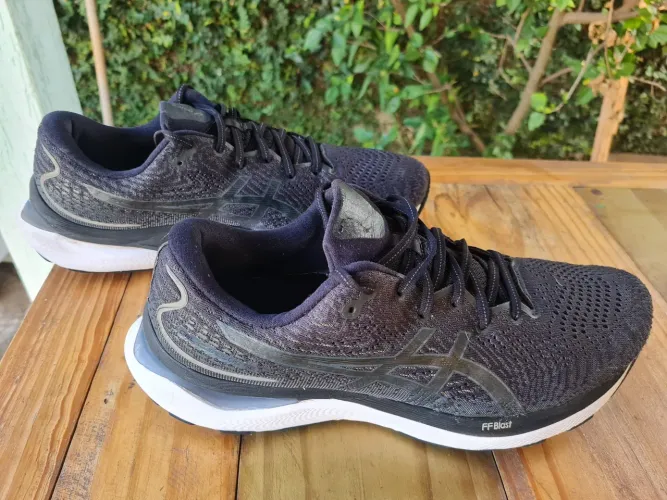 Tenis asics gel cumulus 24. Tamanho 42