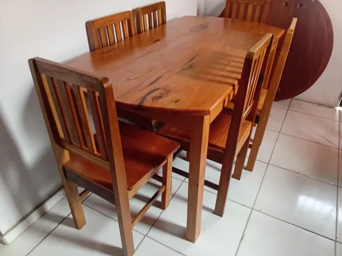 Mesa de madeira 