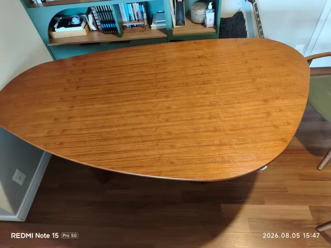 mesa de madeira a orgânica