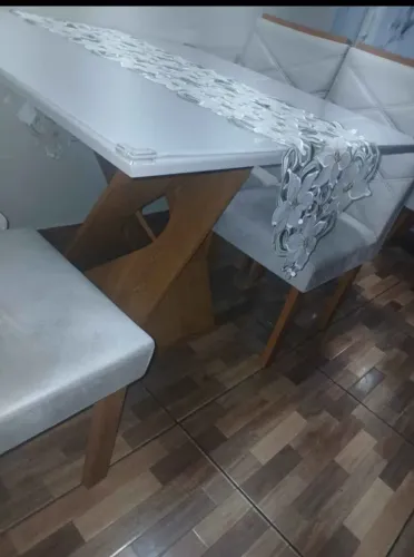 Mesa de 4 lugares