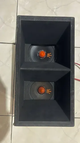 Par médio grave Rex 200w cada um 4oms + caixa dupla