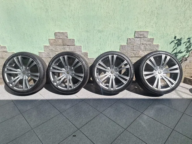 Rodas Aro 22 , tala 10,5, off-set ET30 , e furacão 5x114,3 