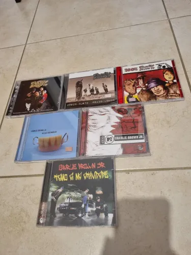 Coleção de CDs Charlie Brown Jr.