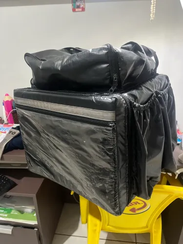 Bag de entrega + capacete 