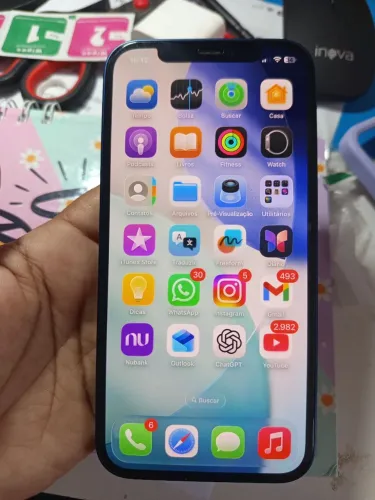 iPhone 12 (loja física)