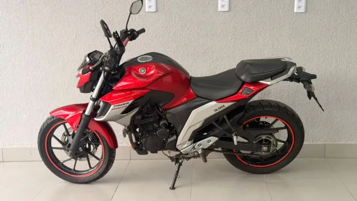 FAZER 250 2021 ? ENTRADA A PARTIR DE 900 REAIS ?