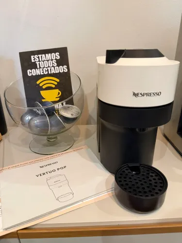 Cafeteira Nespresso Vertuo Pop Branca - 110v