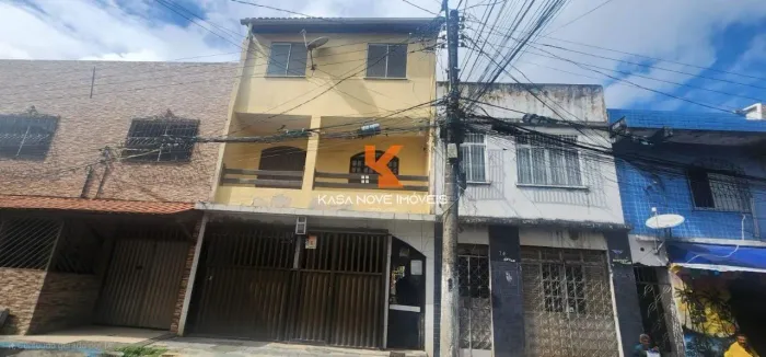 Imperdível Casa à Venda em Salvador-BA: 3 Quartos, 1 Suíte, 2 Salas, 3 Banheiros, 2 Vagas