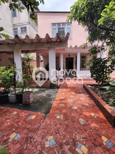 Maria da Graça | Casa 3 quartos, sendo 1 suite