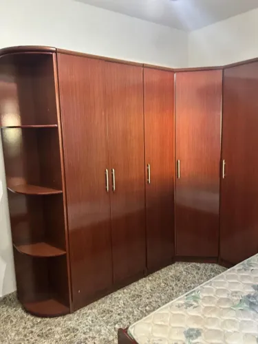 Guarda roupa em L com cama baú e auxiliar.  Mdf. Super novo.