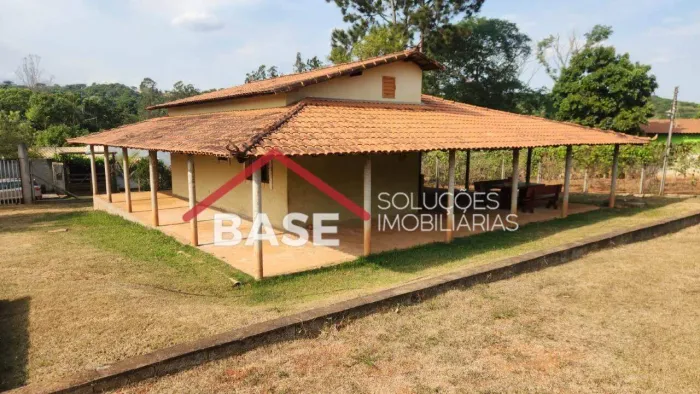 SÍTIO À VENDA EM MATEUS LEME-MG