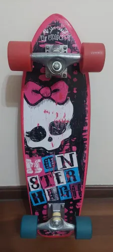 SKATE MONSTER HIGH 