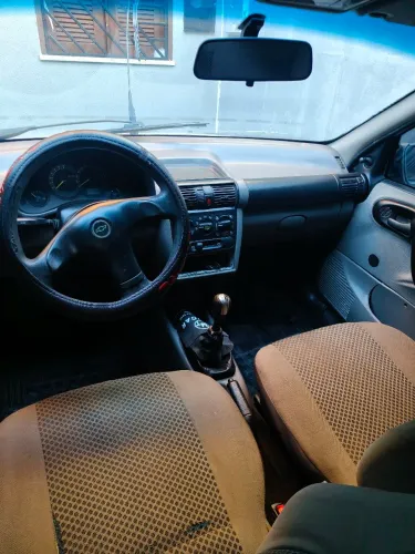 Chevrolet Corsa SED Class.spirit 1.0/1.0 Flexpower (álcool) 2009
