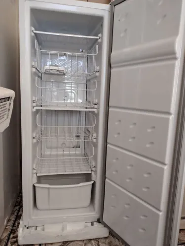 Freezer Consul vertical 160 litros com gavetas novo lacrado com garantia.