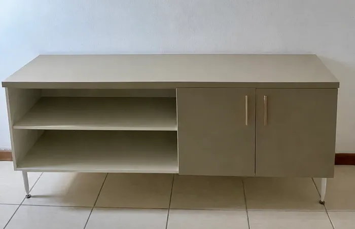 RACK / ESTANTE PARA TV