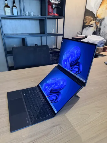 Notebook Asus Zenbook DUO