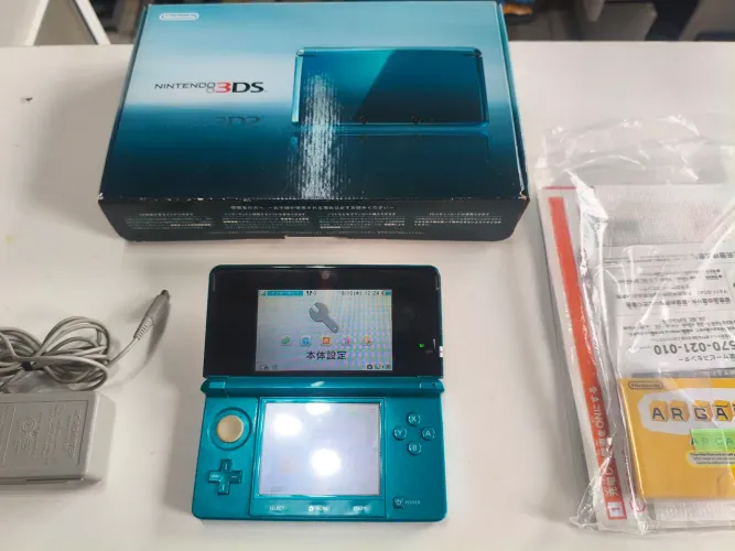 Nintendo 3ds old japonês na caixa !! Desbloqueado completo!!