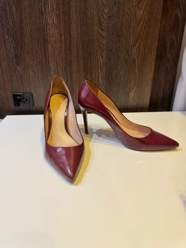 Scarpin Schütz 