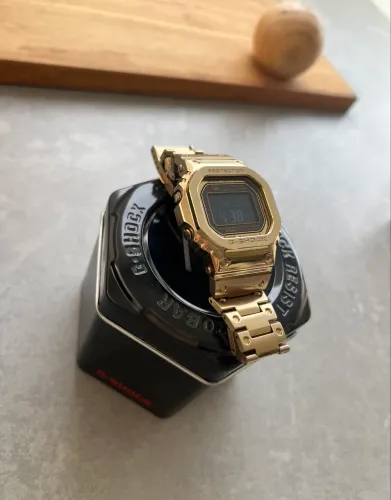 Relógio G-Shock GMW-B5000GD-9