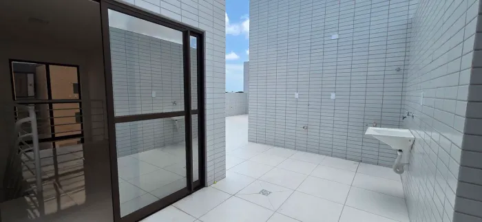 Cobertura nos bancários 3qtos de120m²