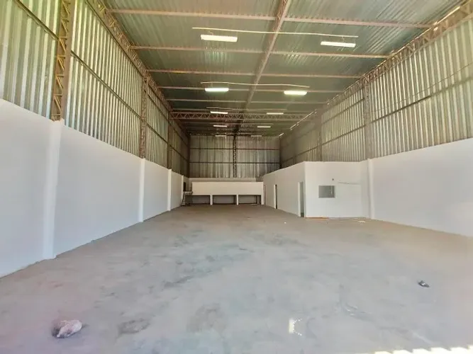 Galpão Comercial para Aluguel com 300m² em Juazeiro