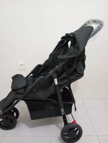 Carrinho de bebê Preto em perfeito estado