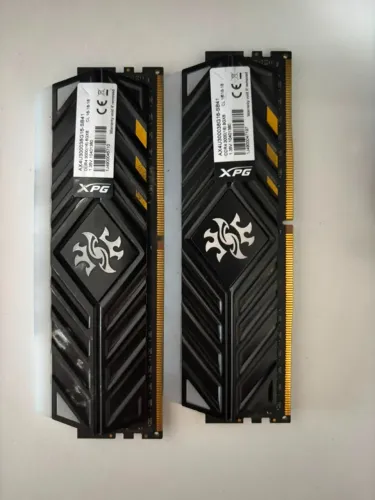 Memória RAM kit 16GB (2x8GB)