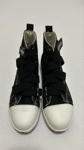 Tenis preto