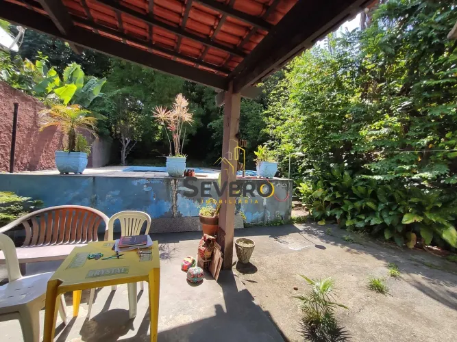 Área com 1890m², de frente para a rua principal, em Nova Cidade